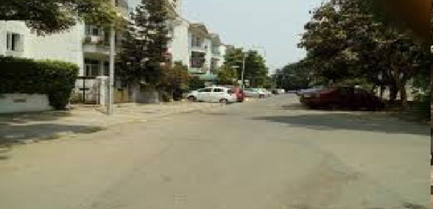 Plot for Sale (Malibu Town Gurgaon)