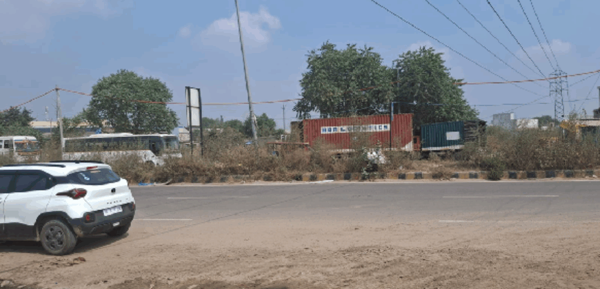 CLU CORNER LAND FOR SALE GURGAON HR